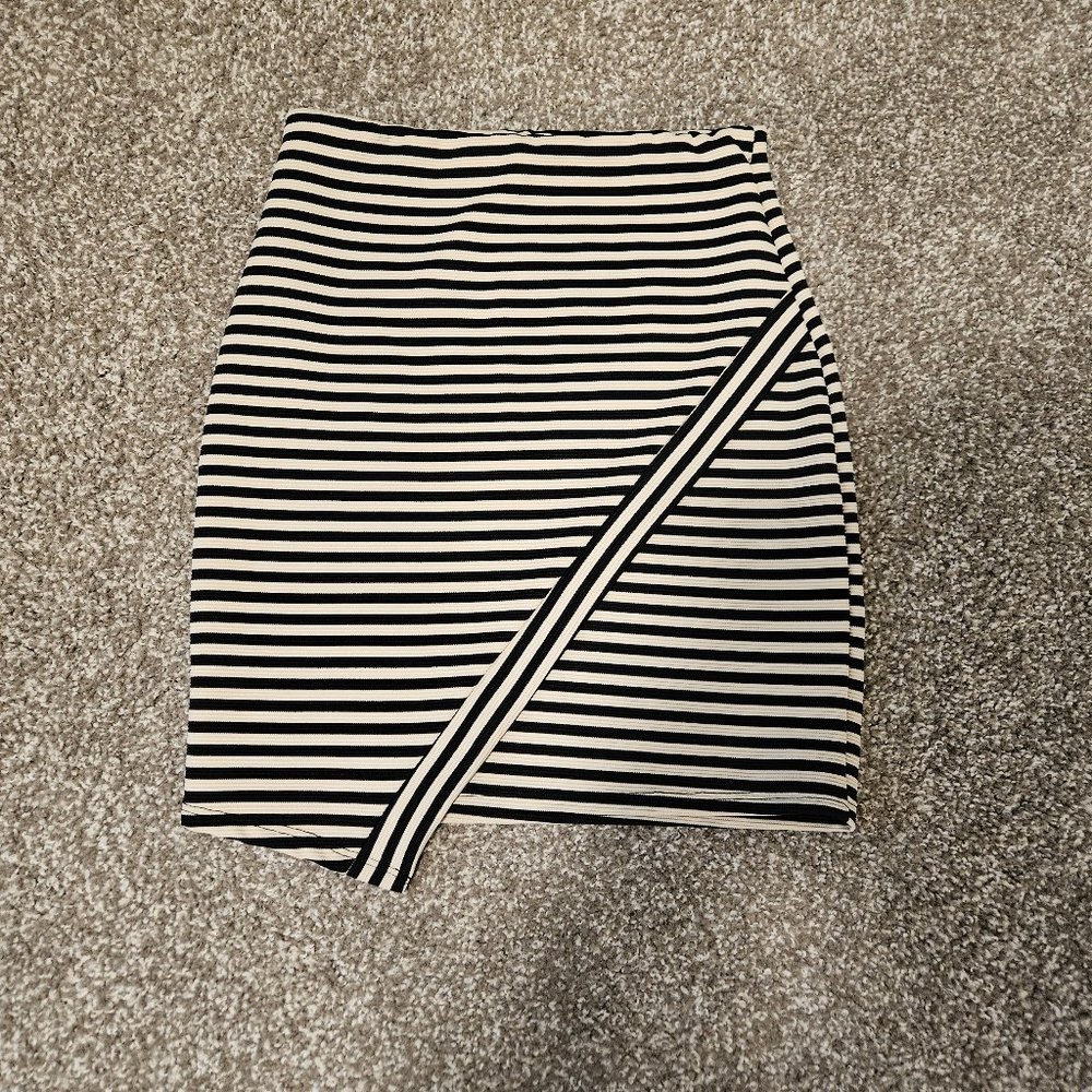 Charlotte Russe Black and Tan Striped Pencil Skirt